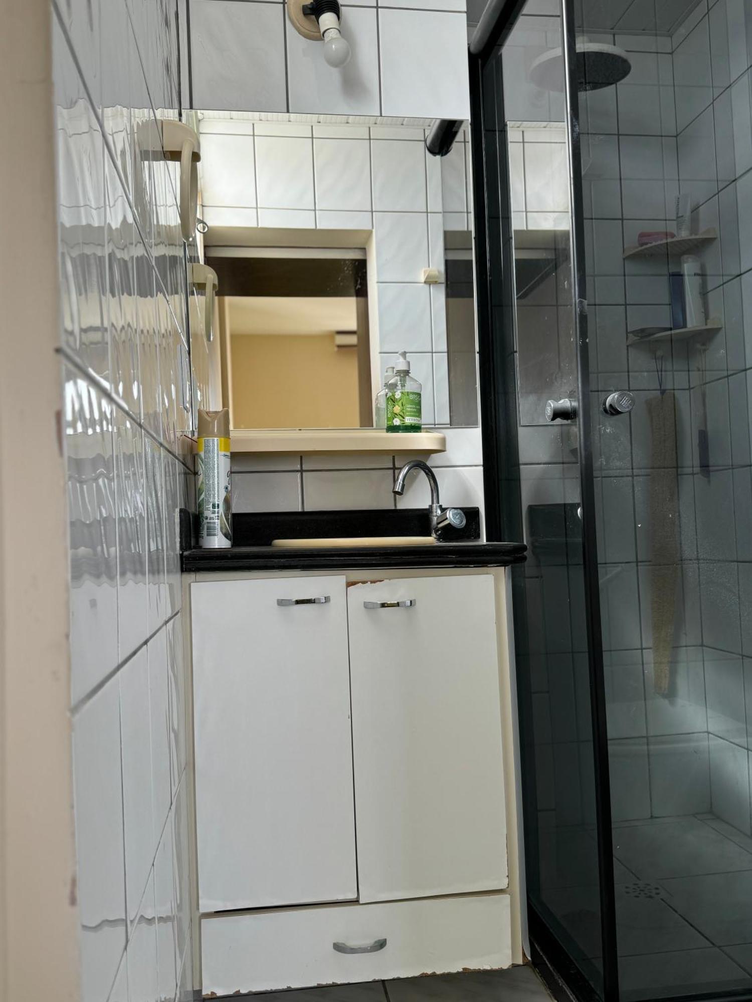 Apartment Cantinho Da Carol - Pituba - Localizacao Perfeita!