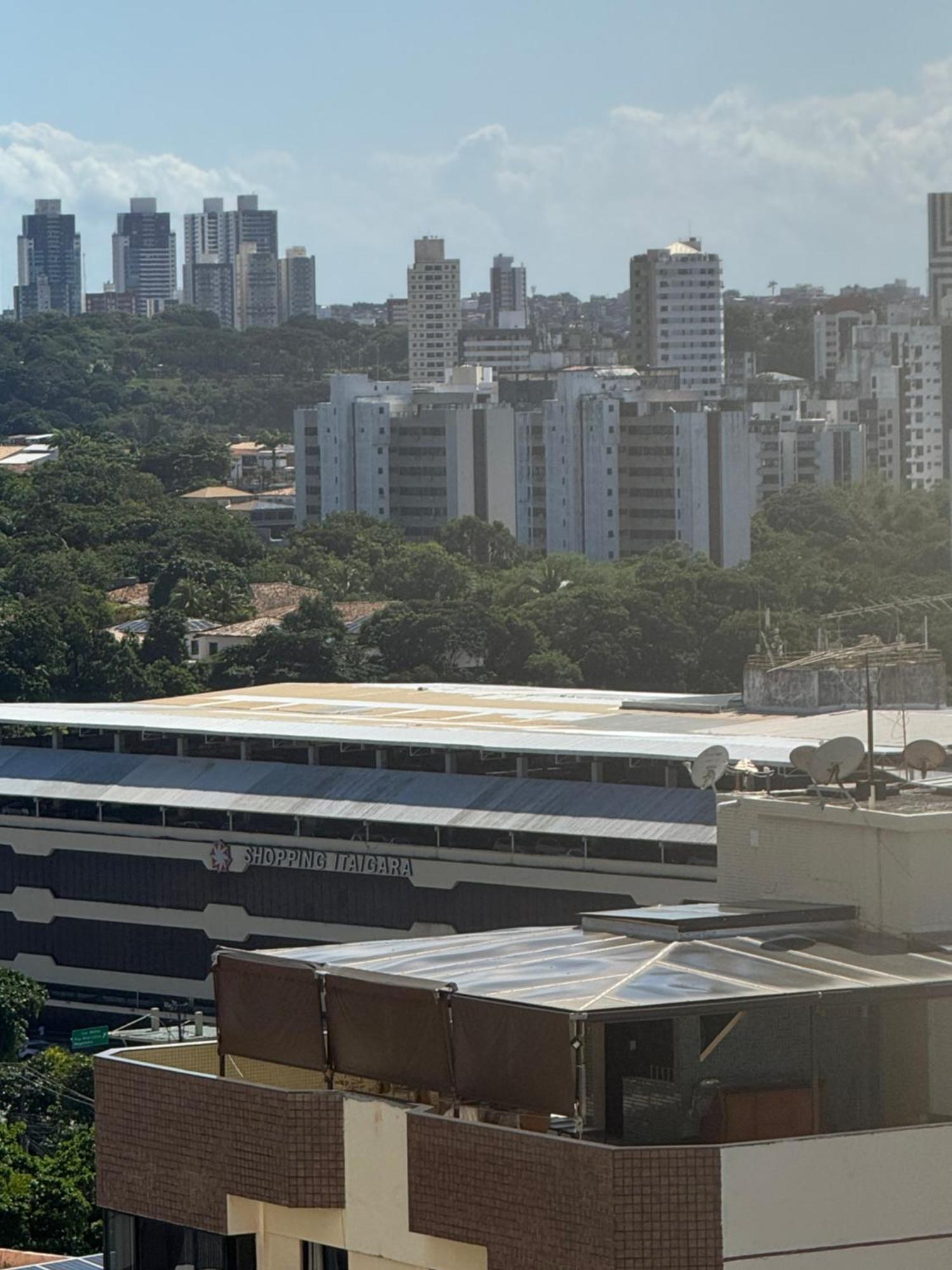 Apartment Cantinho Da Carol - Pituba - Localizacao Perfeita! *