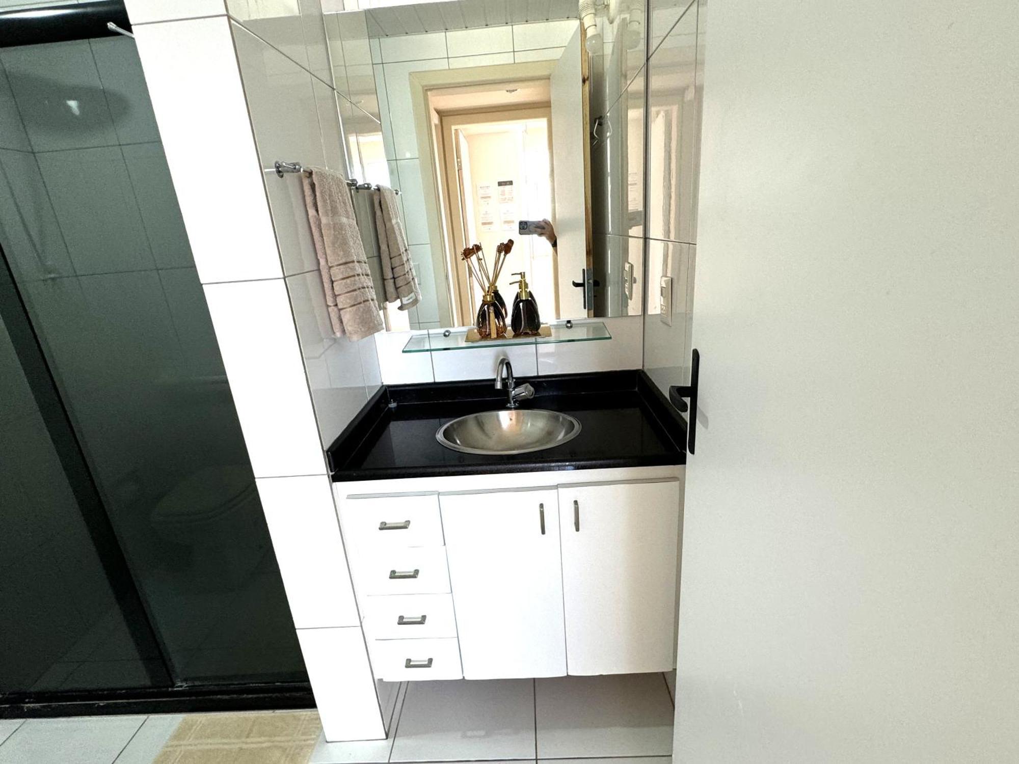 Apartment Cantinho Da Carol - Pituba - Localizacao Perfeita! *